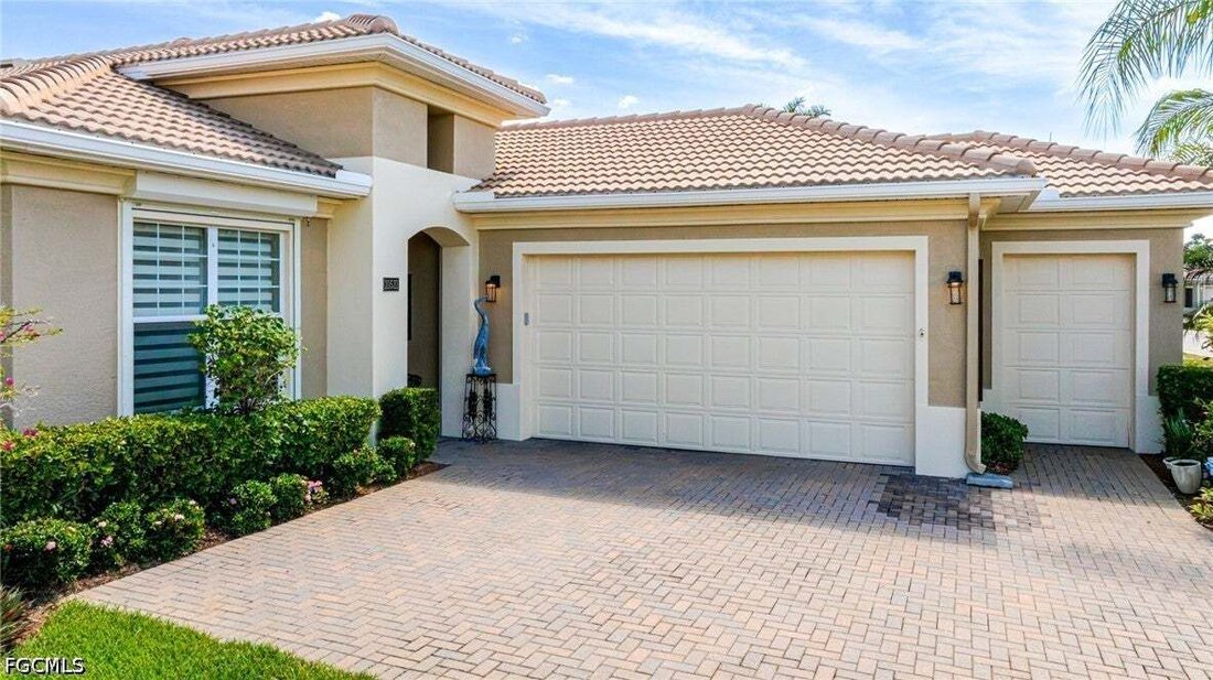 House in Miromar Lakes, Florida, United States 4 - 19020297