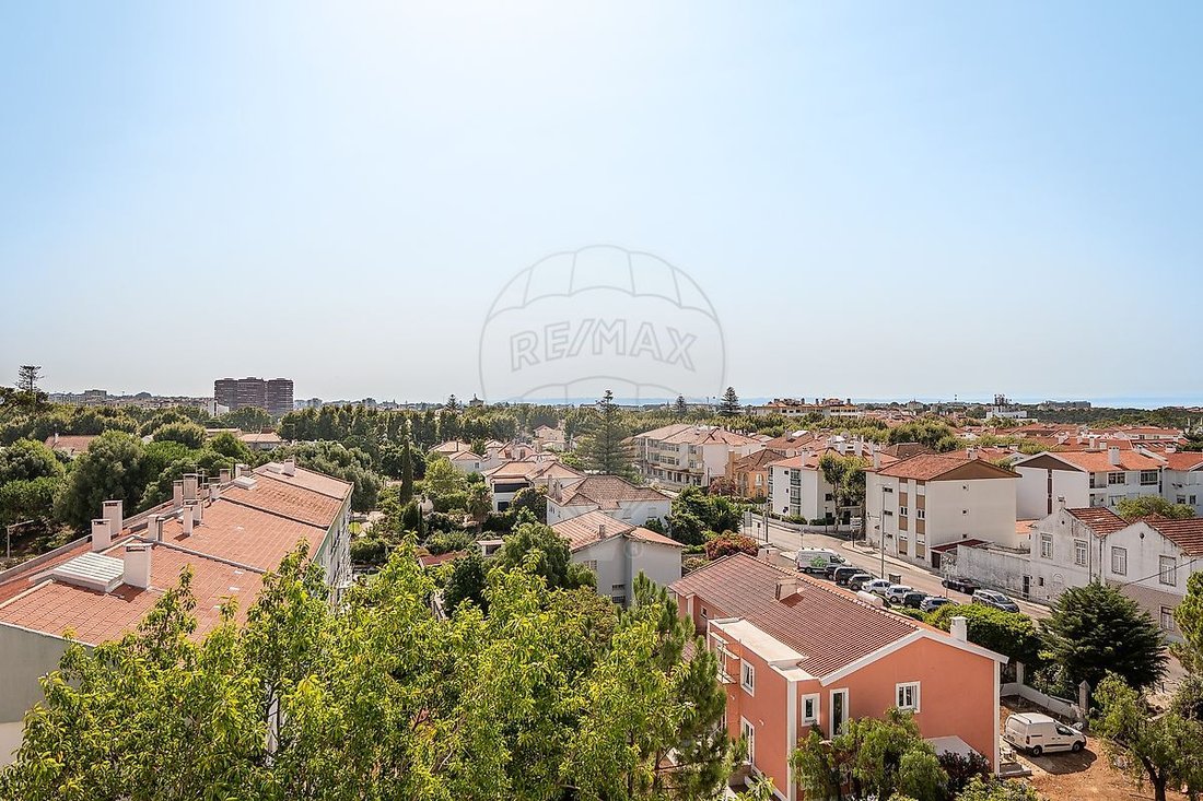 Apartment in Carcavelos e Parede, Lisbon, Portugal 2 - 19028037