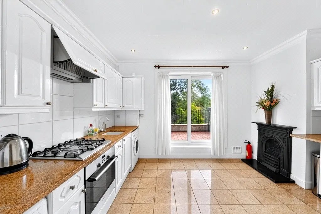 Haus in Castelnau, Richmond am Thames, England 3 - 19020826
