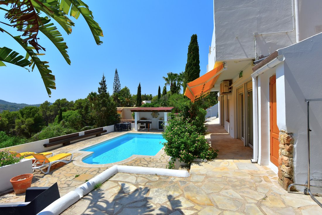 Villa in Cala Llonga, Ibiza, Santa Eularia des Riu, Balearic Islands 1 - 19027958
