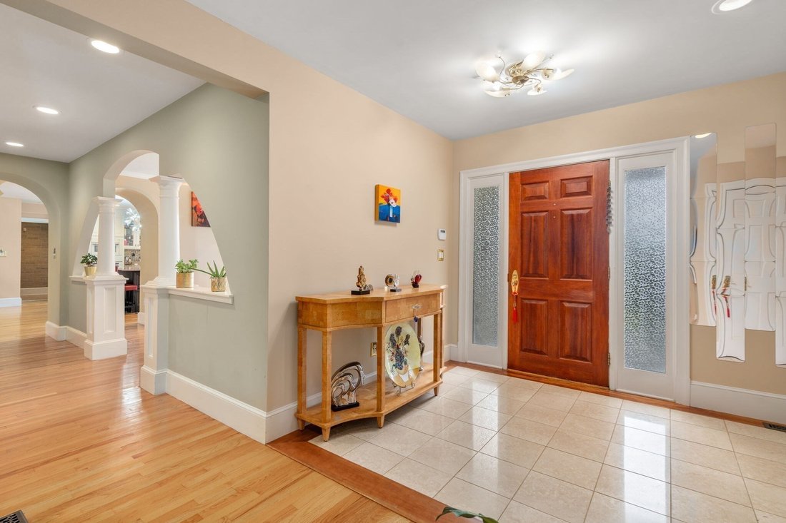 House in Westwood, Massachusetts, United States 3 - 19029077