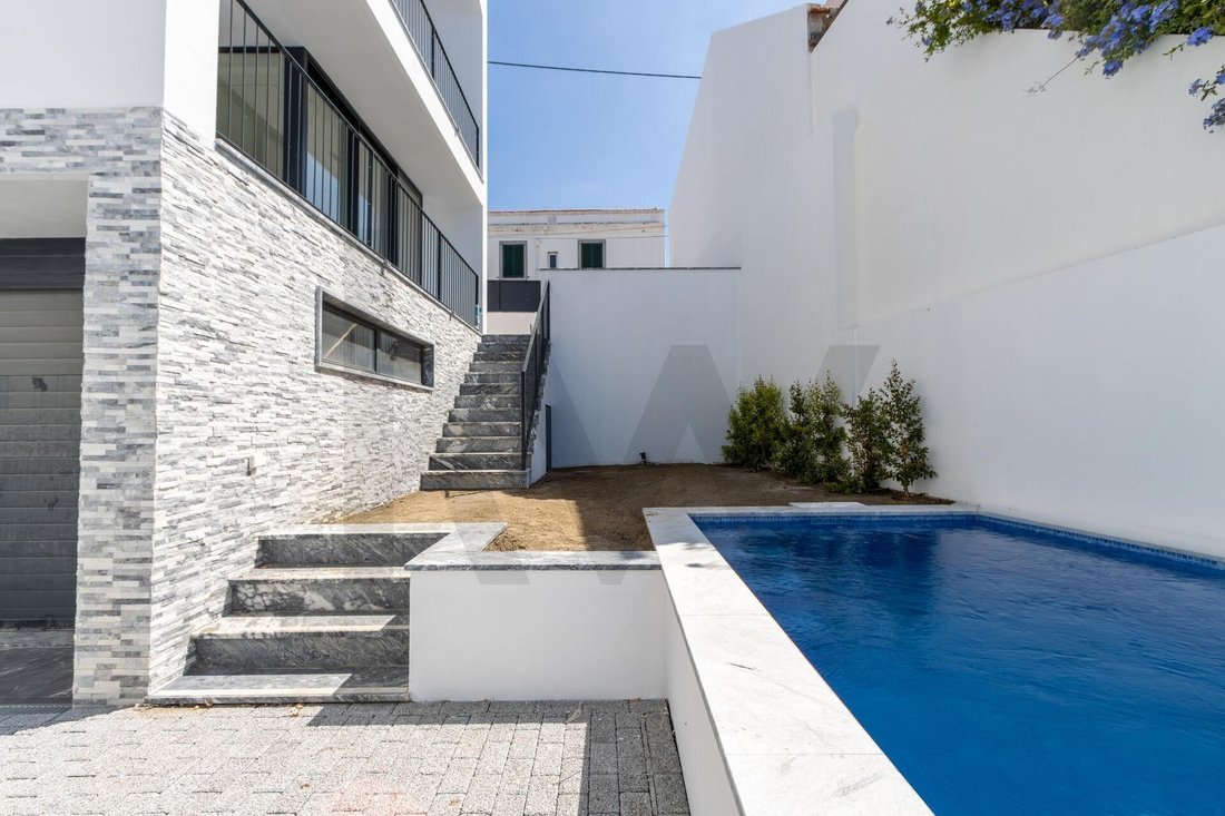 Townhouse in Alcabideche, Lisbon, Portugal 1 - 19027928