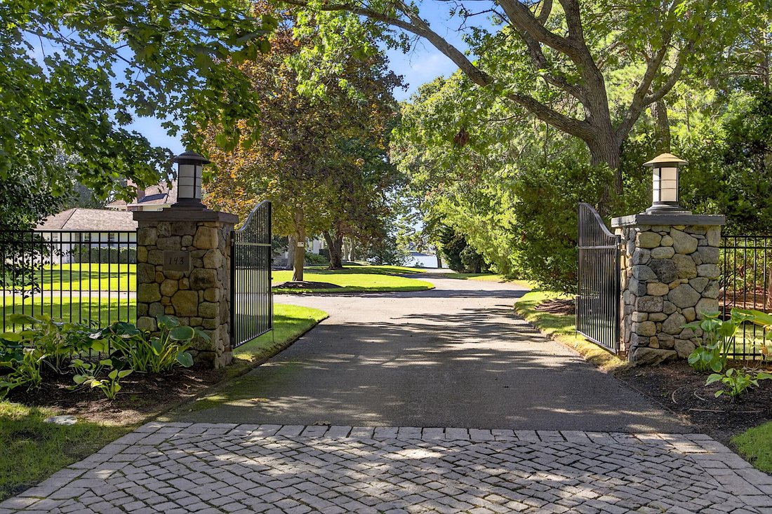House in Barnstable, Massachusetts, United States 3 - 19023015