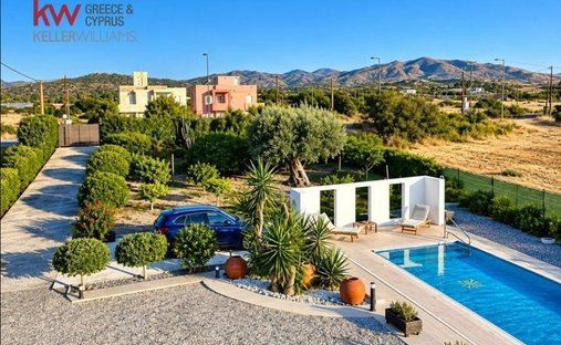 Villa in Paralia Apolakia, Aegean, Griechenland 1