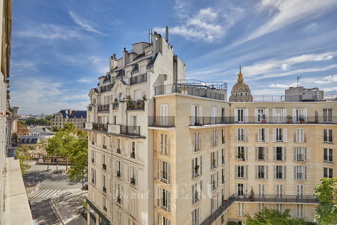 Apartment in Gros Caillou, Paris 7e Arrondissement, Paris 4 - 19029901