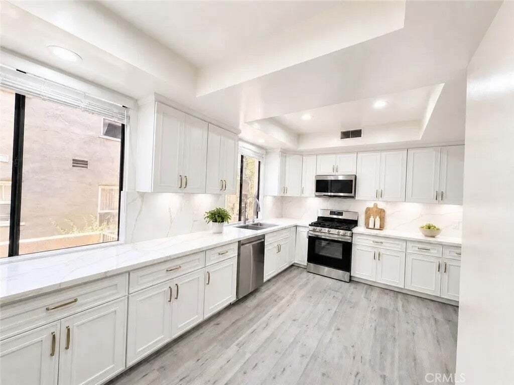 Condo in Beverly Hills, California, United States 5 - 19024440