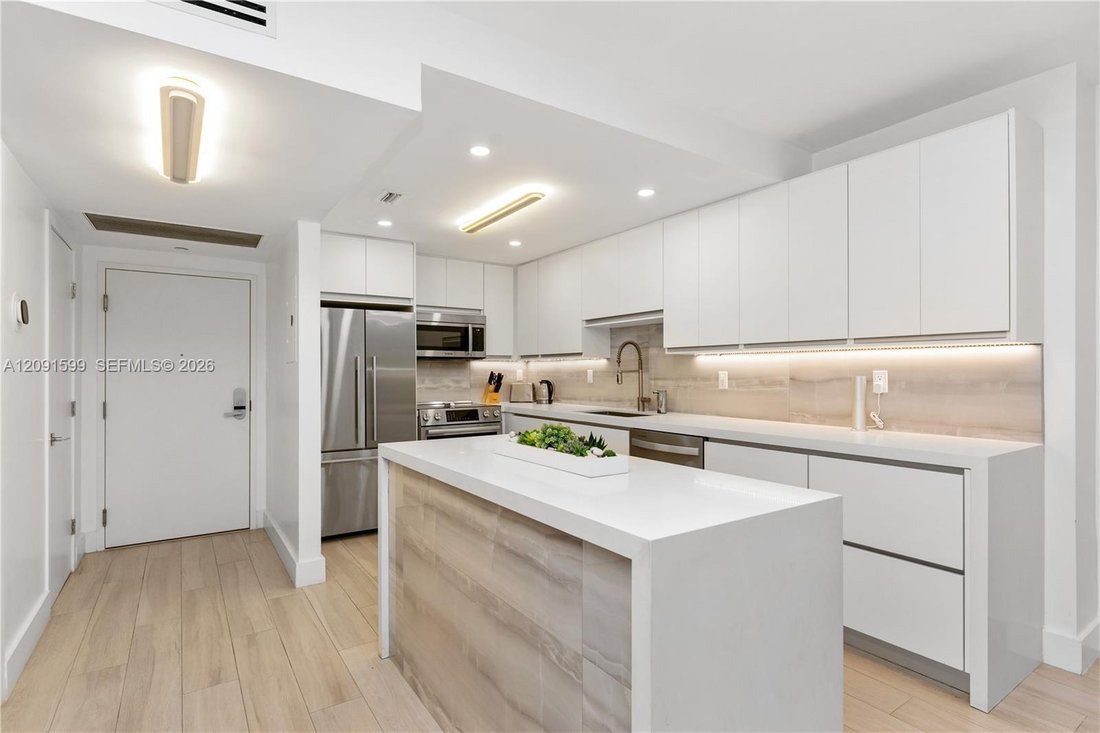 Condo in Miami Beach, Florida, United States 4 - 19024932