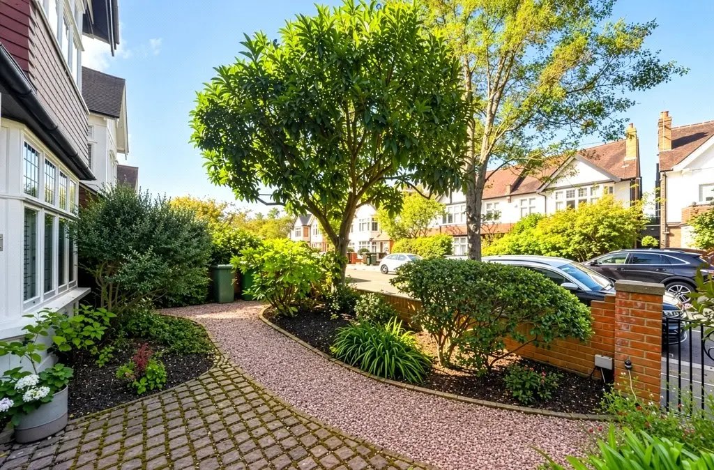 Haus in Castelnau, Richmond am Thames, England 1 - 19020826
