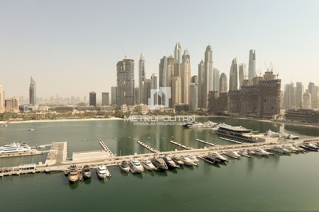 Apartment in Dubai Harbour, Dubai, United Arab Emirates 2 - 19030069