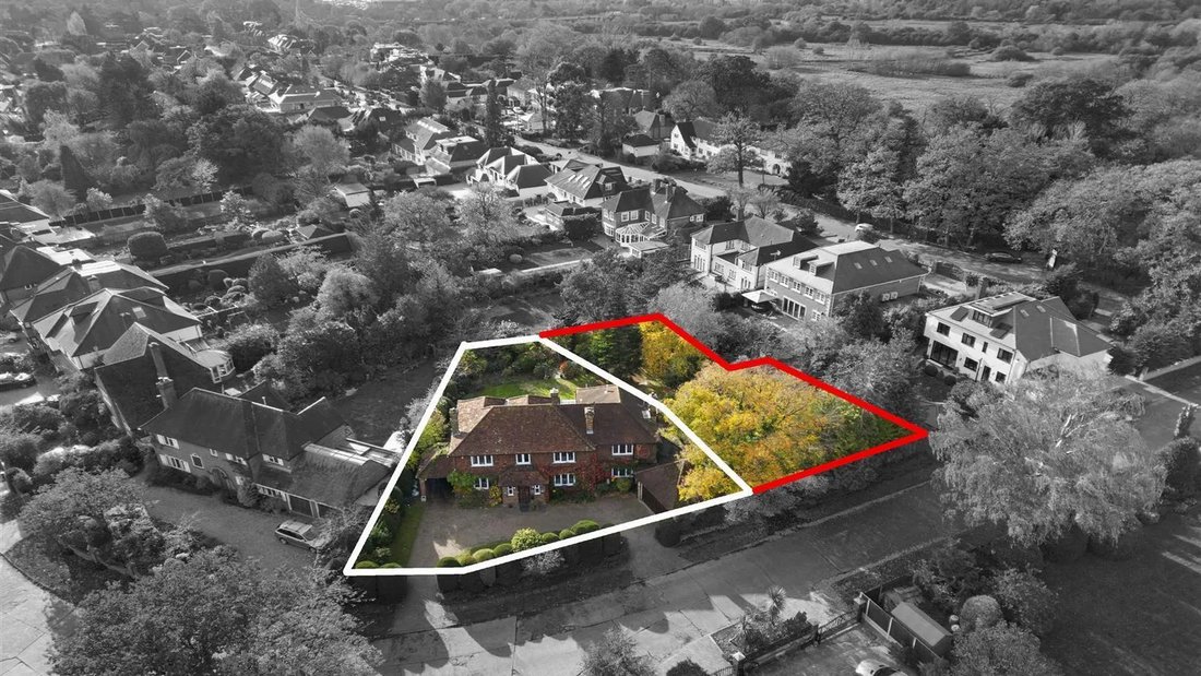 House in Breakspear, Bromley, England 5 - 19023000