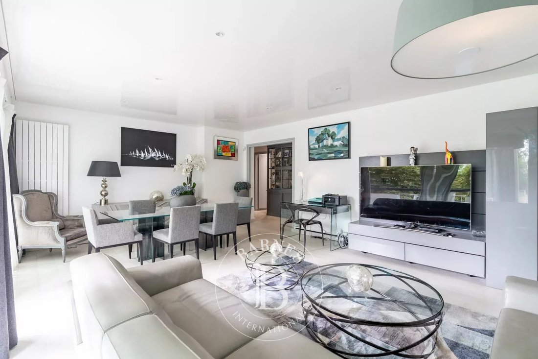Apartment in Villiers-Danton, Levallois-Perret, France 3 - 19034247