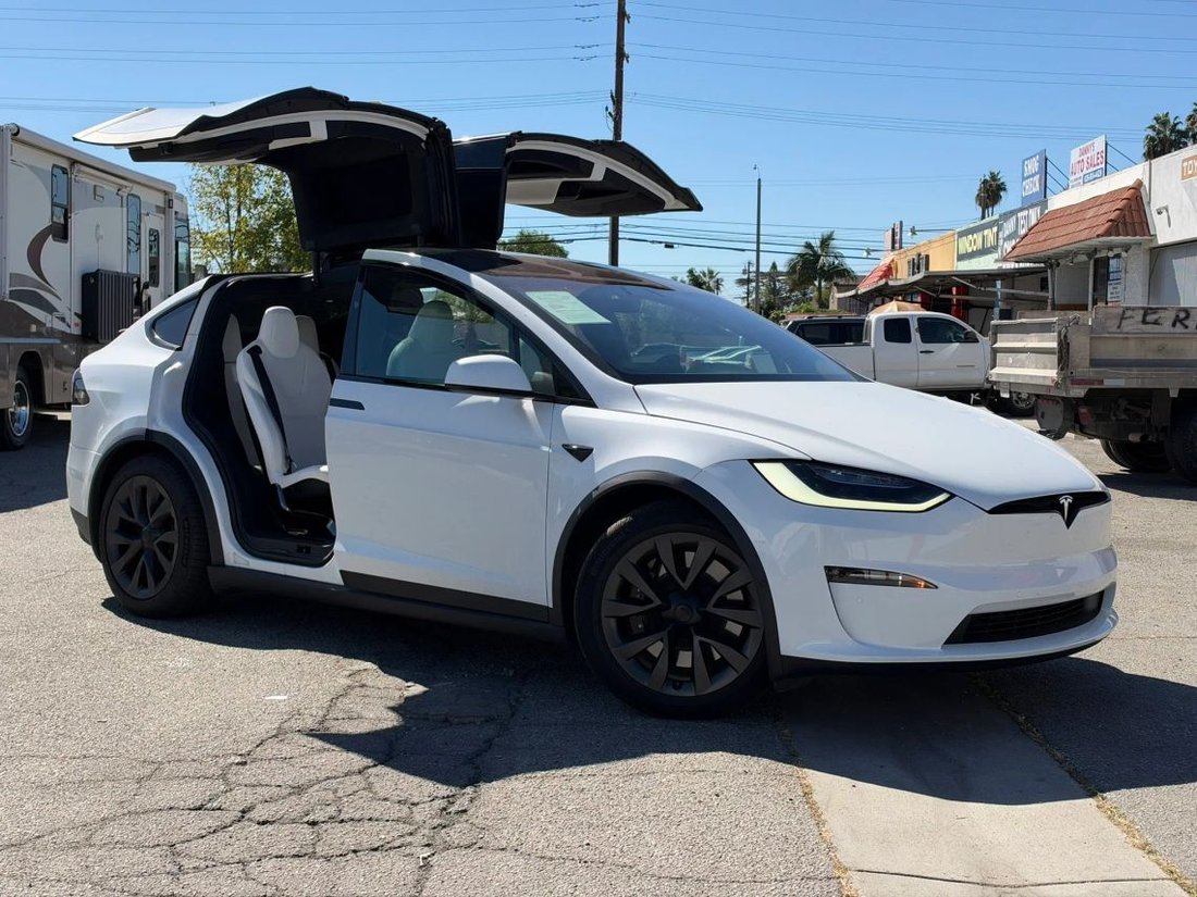 Suv in Azusa, CA, United States 2 - 19028316