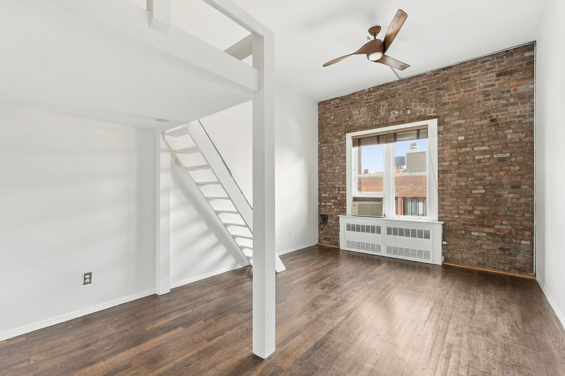 Co Op in New York, New York, United States 1 - 19024889