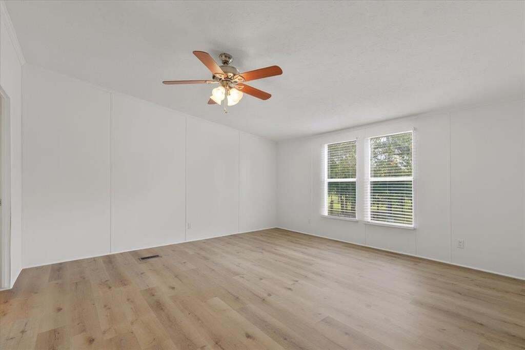 Elgin, Texas, United States 5 - 19024148
