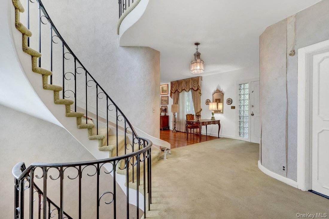 House in New York, New York, United States 4 - 18988097