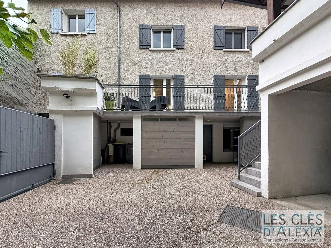 Haus in Vernaison, Auvergne-Rhone-Alpen, Frankreich 5 - 18730750