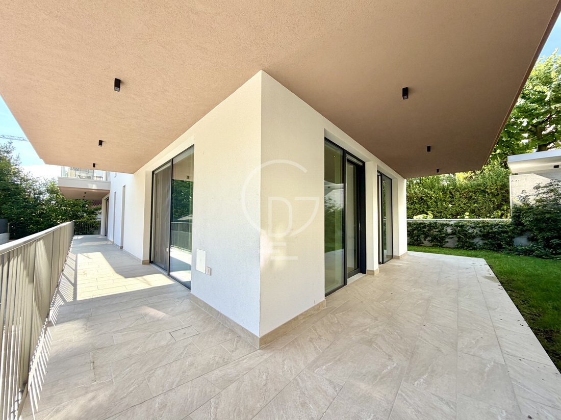 Apartment in Desenzano Centro, Desenzano del Garda, Lombardy 3 - 19025566