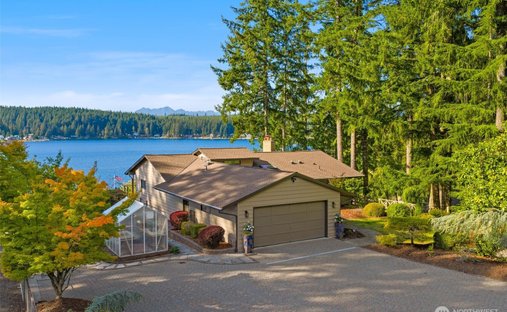House in Grapeview, Washington, United States 1