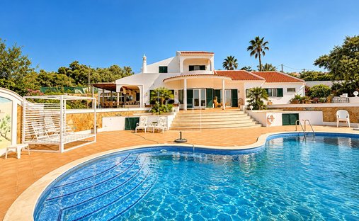 Villa in Loule (Sao Clemente), Algarve, Portugal 1