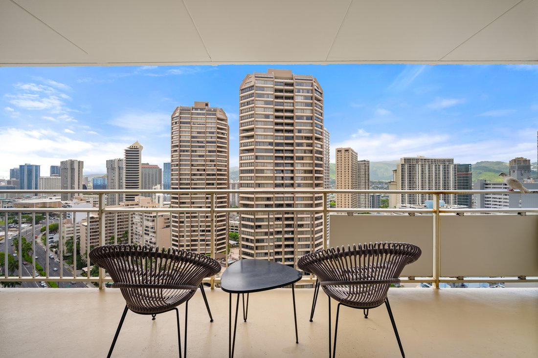 Condo in Honolulu, Hawaii, United States 5 - 19027480