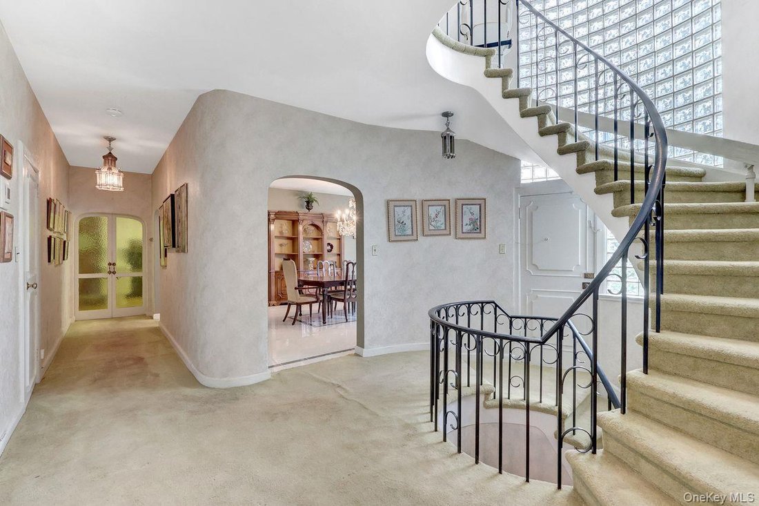 House in New York, New York, United States 5 - 18988097