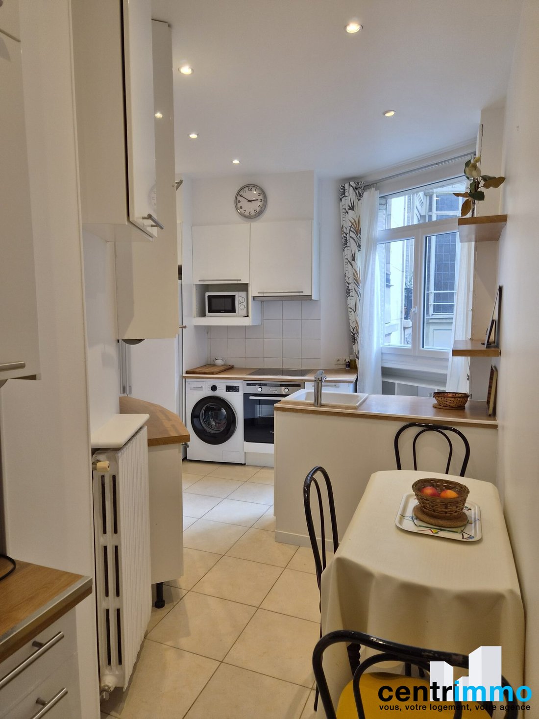 Apartment in Elysées-Madeleine, Paris 8e Arrondissement, Paris 4 - 19026757