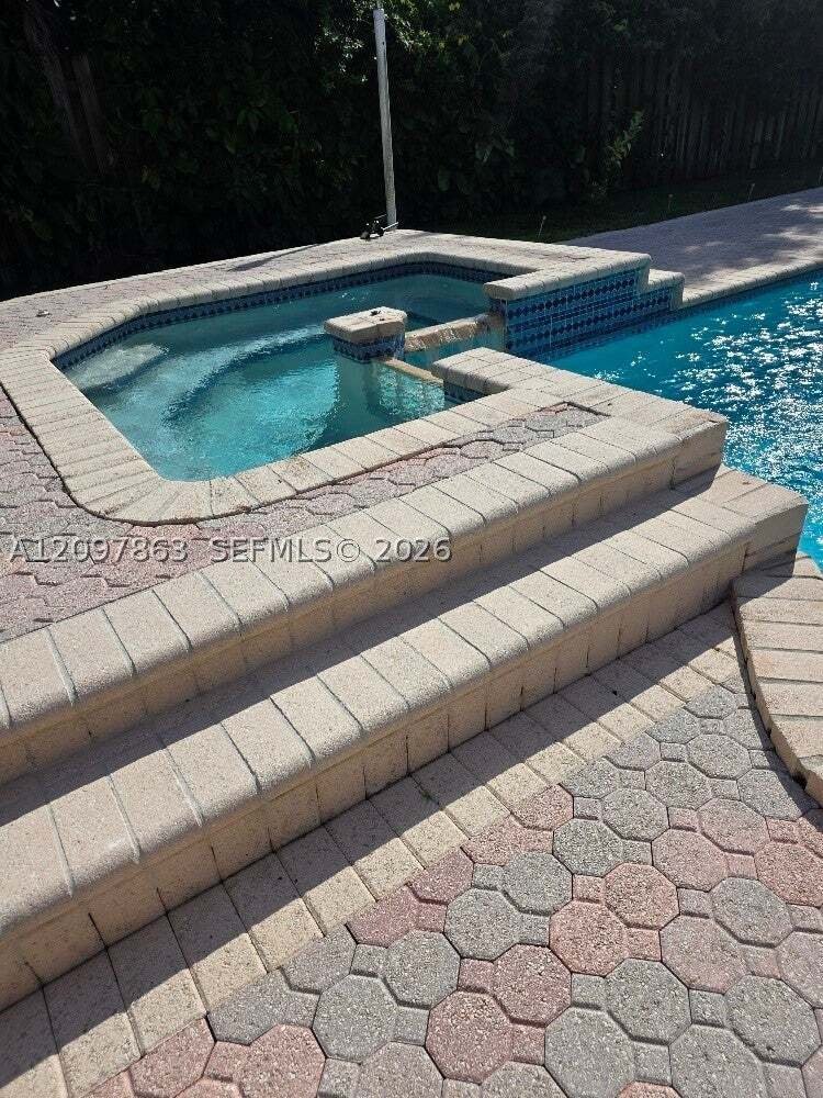 House in Miami, Florida, United States 3 - 19023416