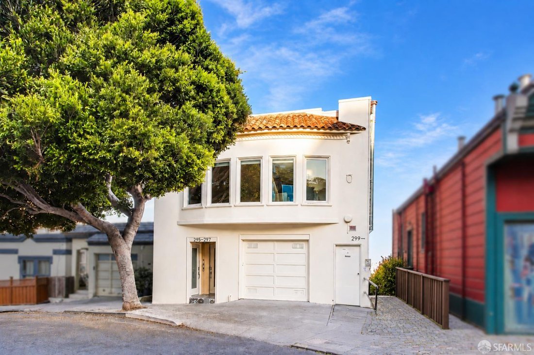 San Francisco, California, United States 2 - 19017027