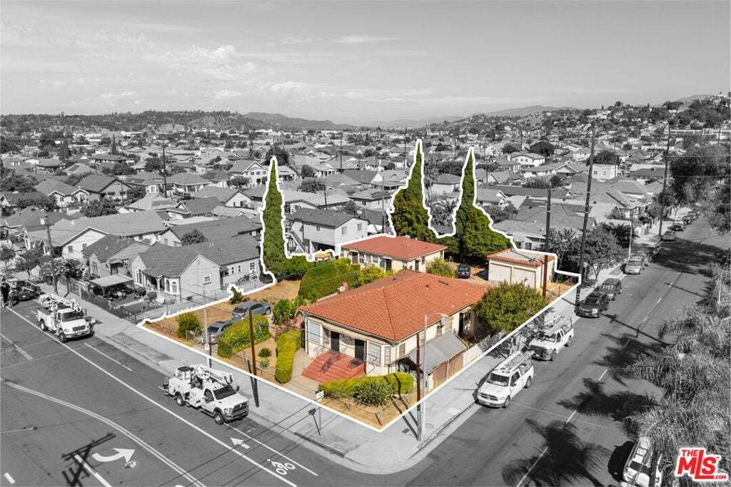 Los Angeles, California, United States 1 - 19030678