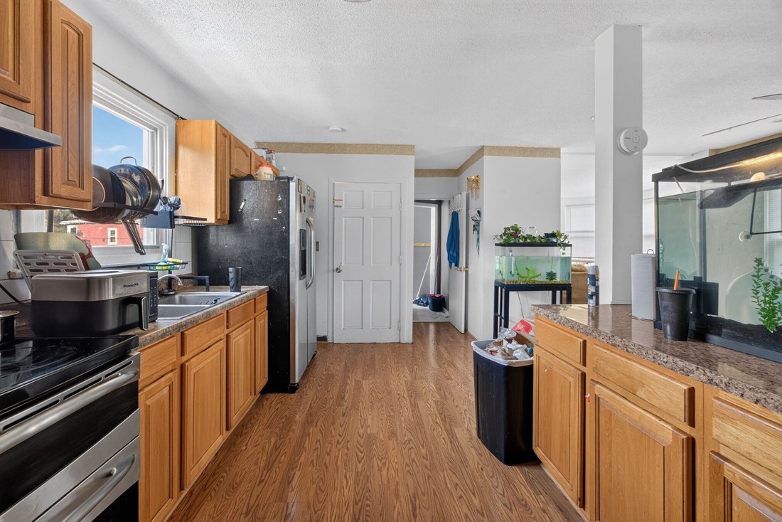 House in Lynn, Massachusetts, United States 5 - 19033634