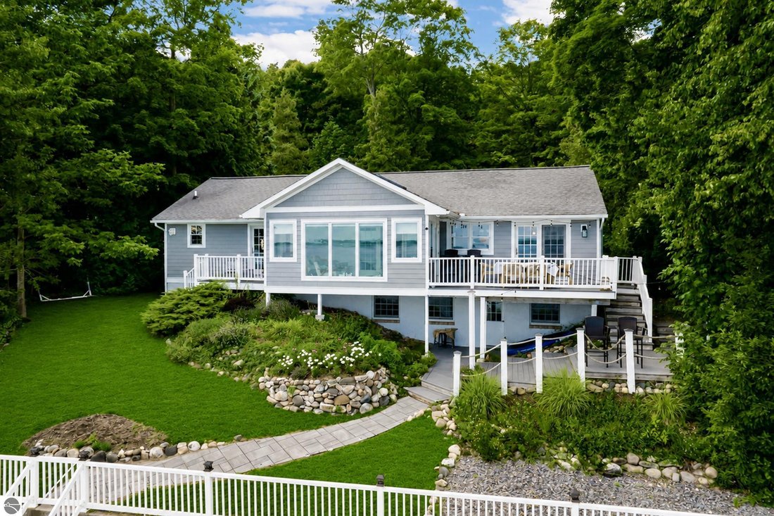 House in Suttons Bay, Michigan, United States 1 - 19029114
