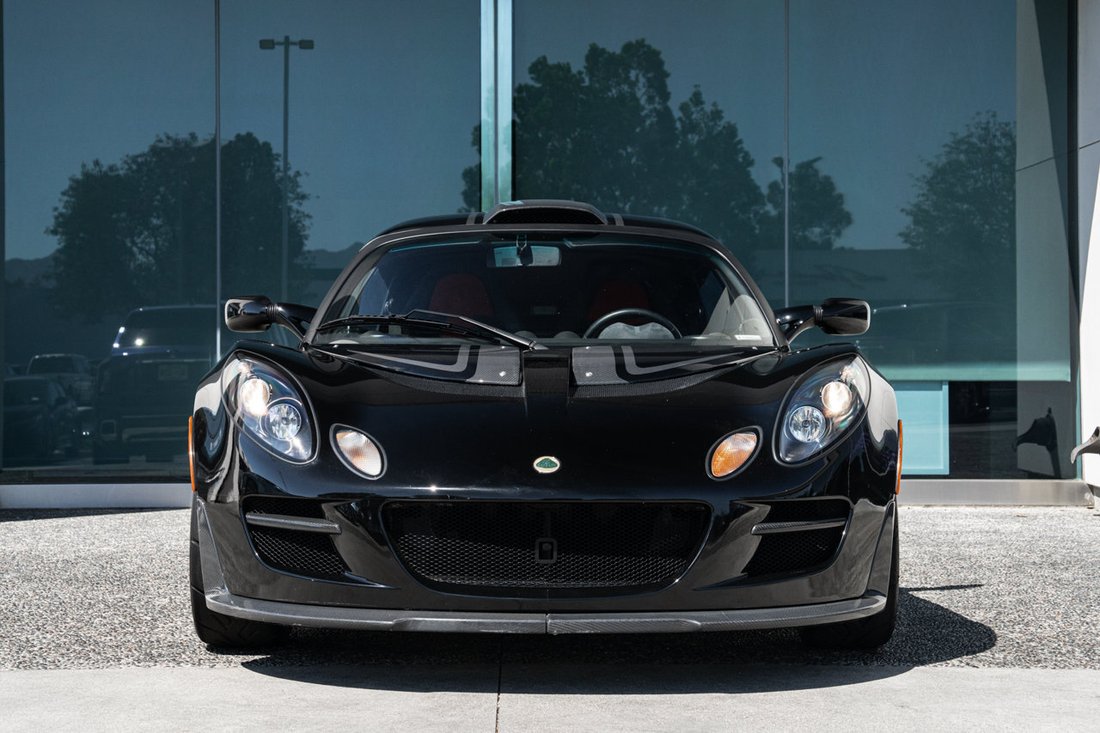 Coupe in Thousand Oaks, CA, United States 2 - 19027570