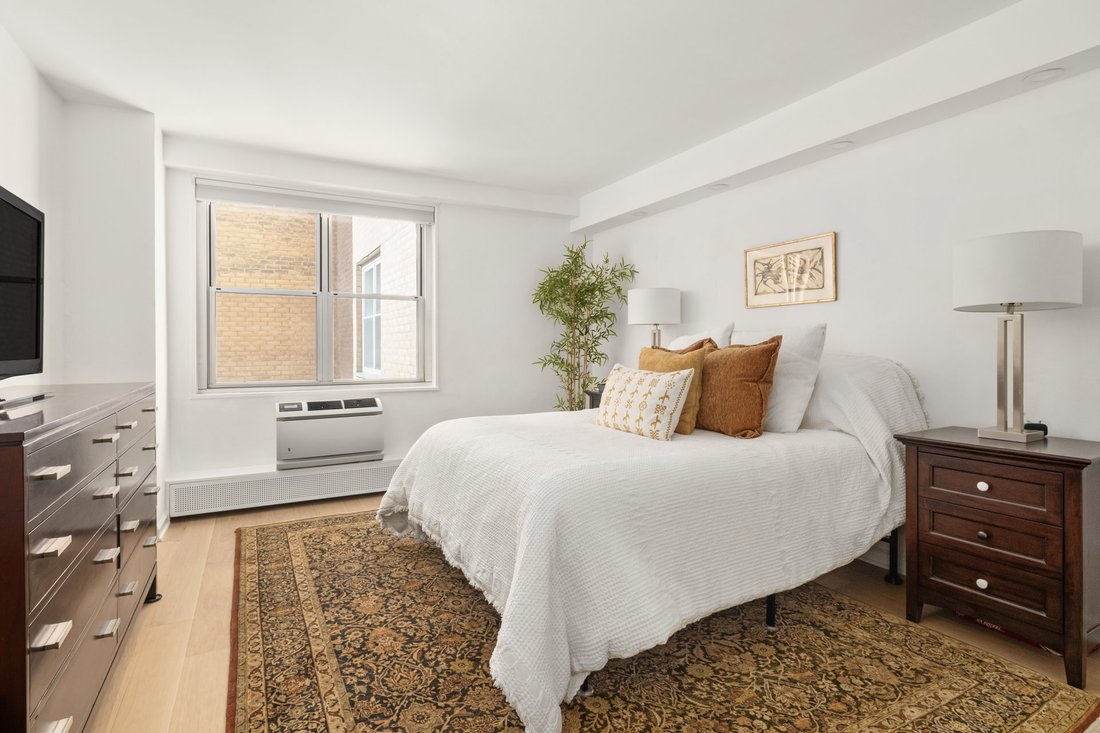 Co Op in New York, New York, United States 5 - 19024867