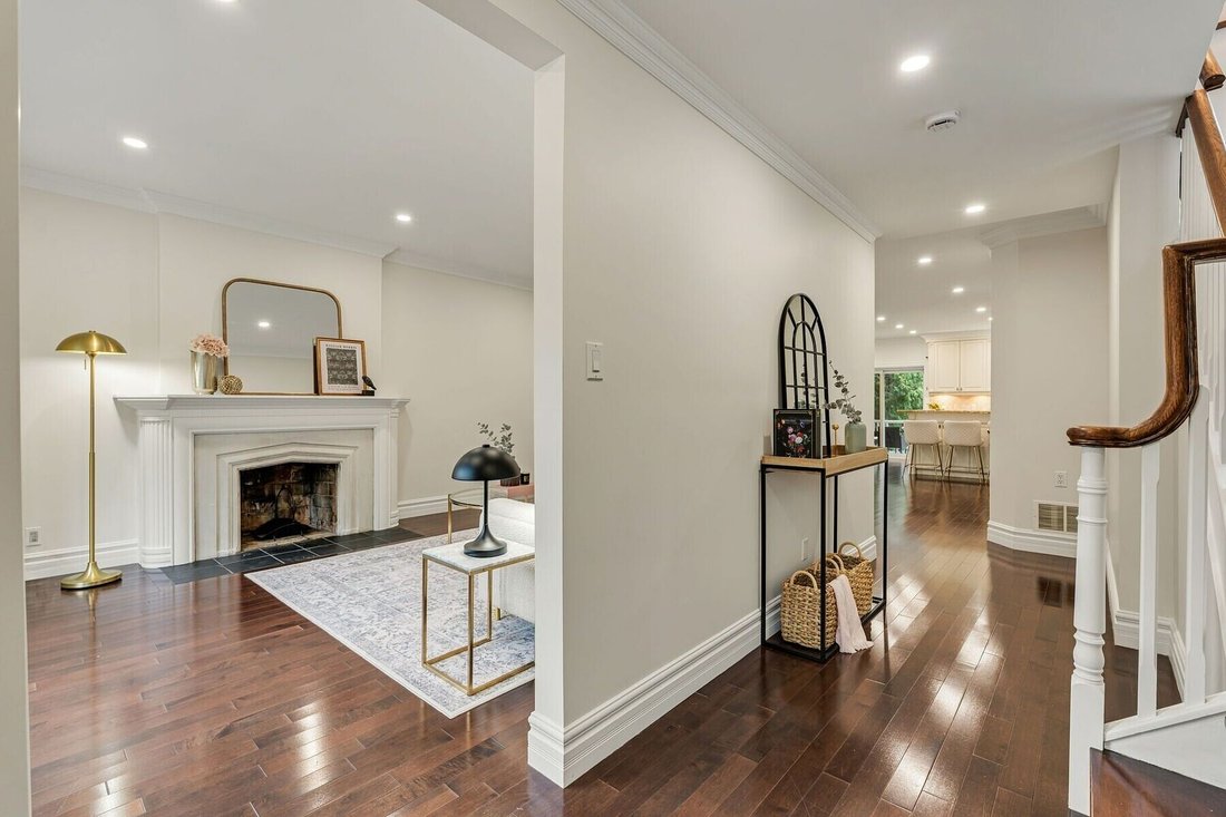 House in Toronto, Ontario, Canada 5 - 19024858
