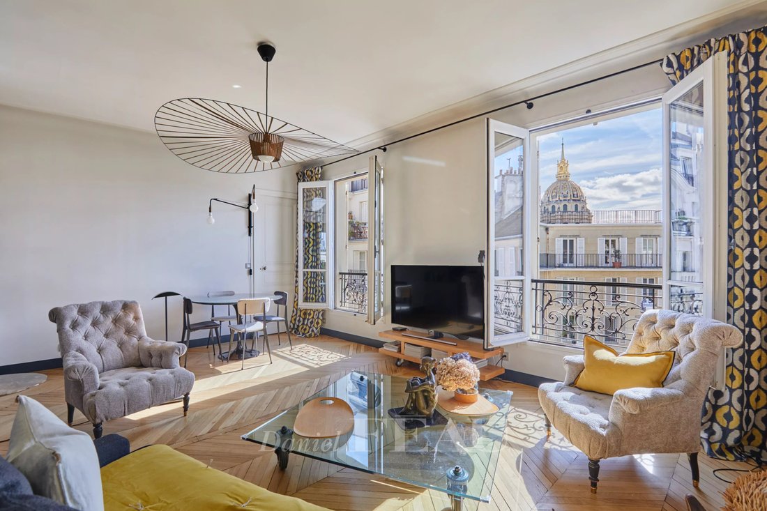 Apartment in Gros Caillou, Paris 7e Arrondissement, Paris 1 - 19029901