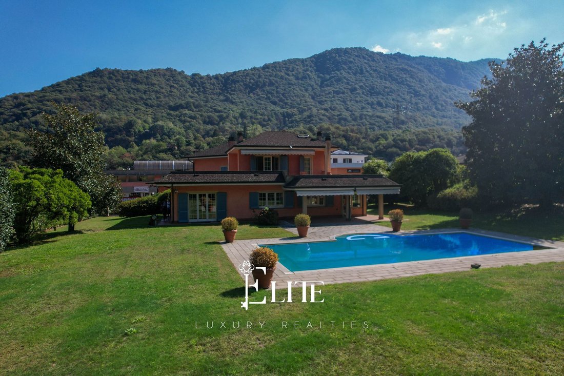 Villa in Gravellona Toce, Piedmont, Italy 1 - 19028607