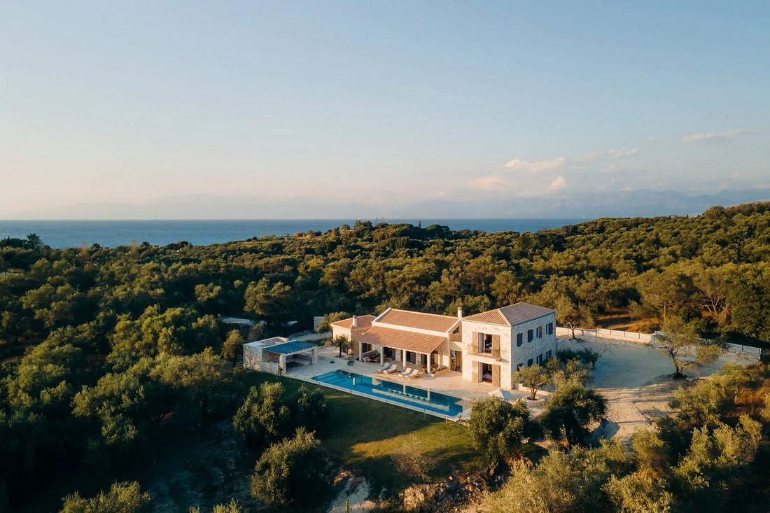 Villa in Corfu, Peloponnese, Western Greece and the Ionian, Greece 2 - 19028503