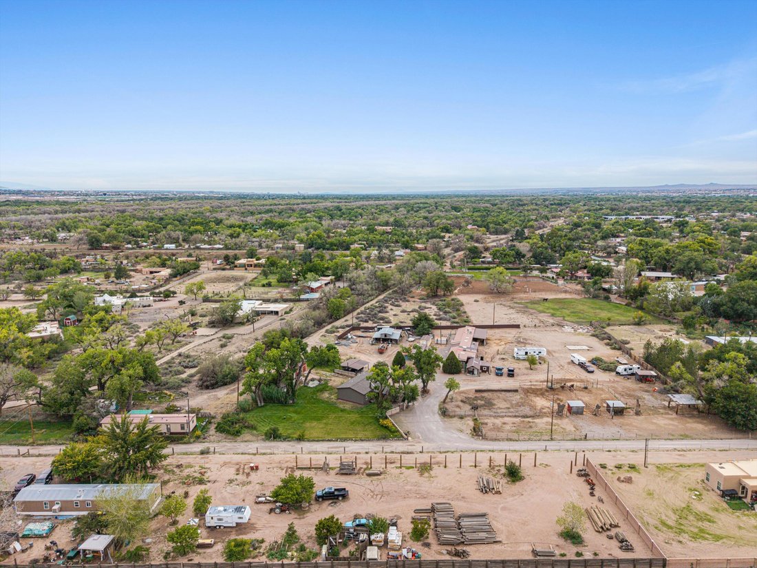 Corrales, New Mexico, United States 2 - 19035250