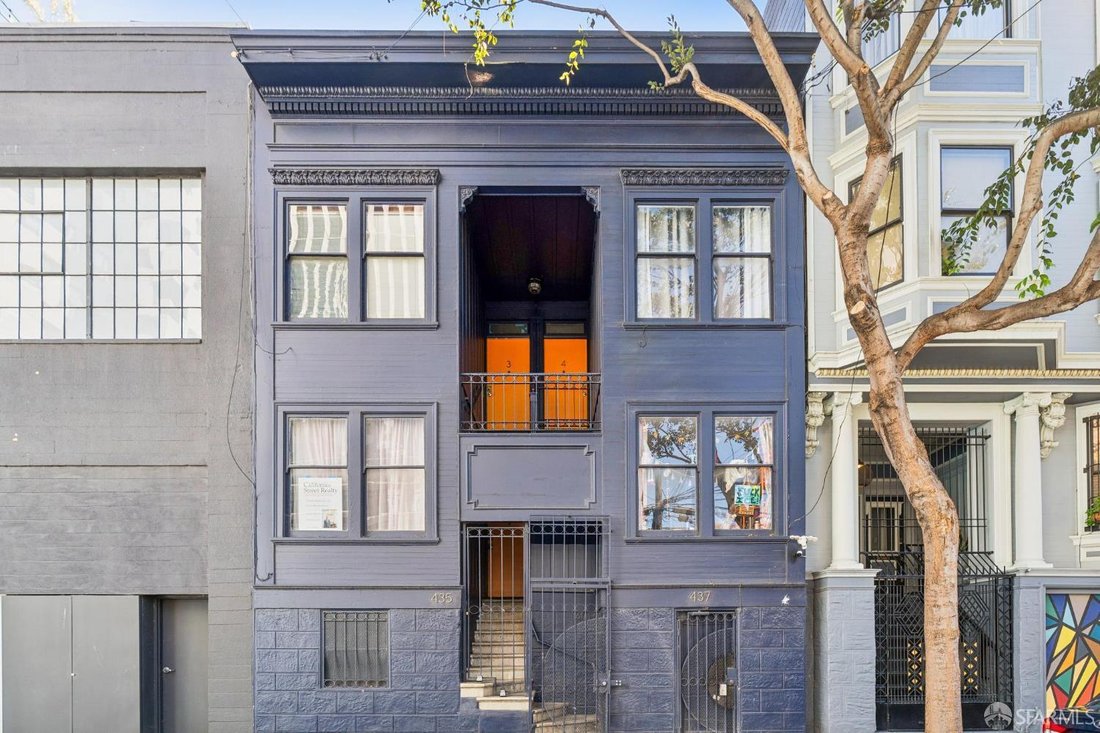 San Francisco, California, United States 1 - 19035293