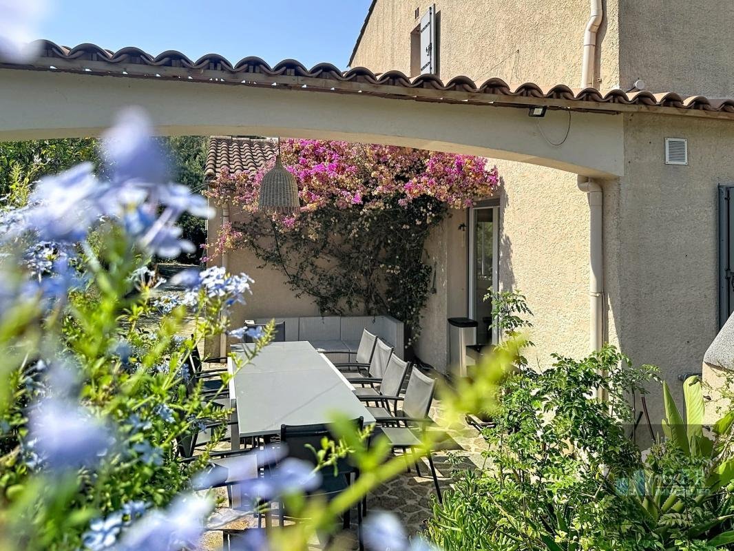 Villa in Nord Est, Bormes-les-Mimosas, France 3 - 19035795