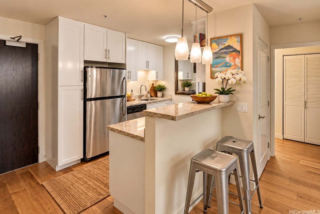 Condo in Honolulu, Hawaii, United States 3 - 19035805