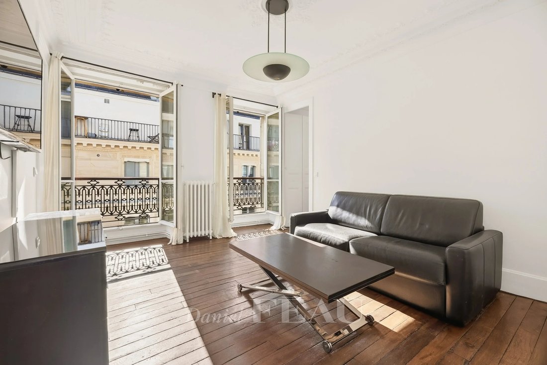 Apartment in Saint Gervais, Paris 4e Arrondissement, Paris 2 - 18080183