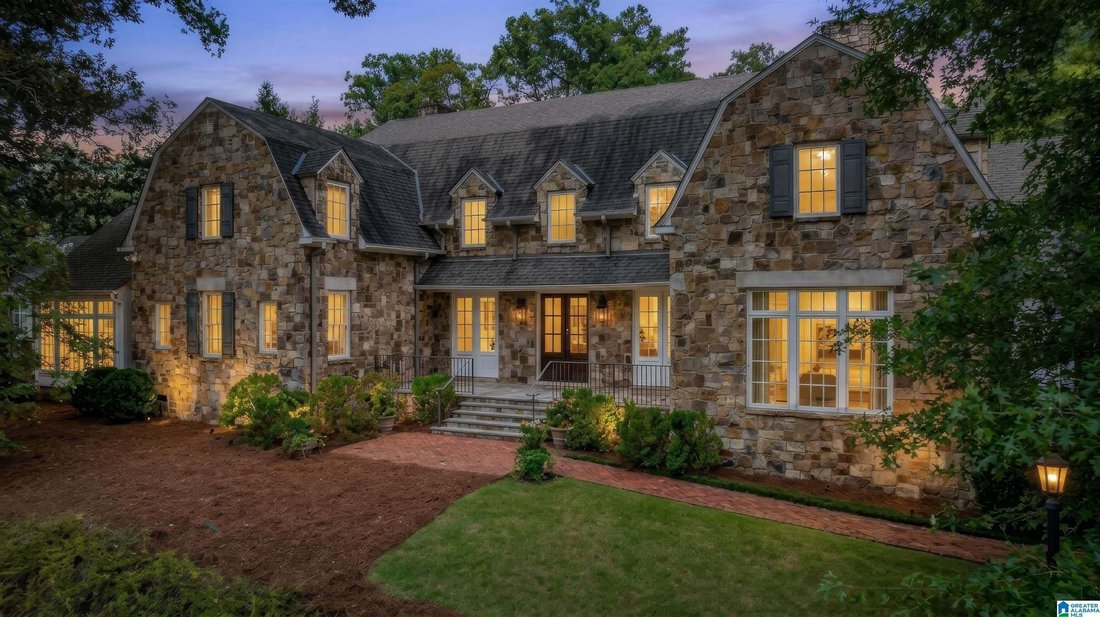 House in Mountain Brook, Alabama, United States 1 - 19035426