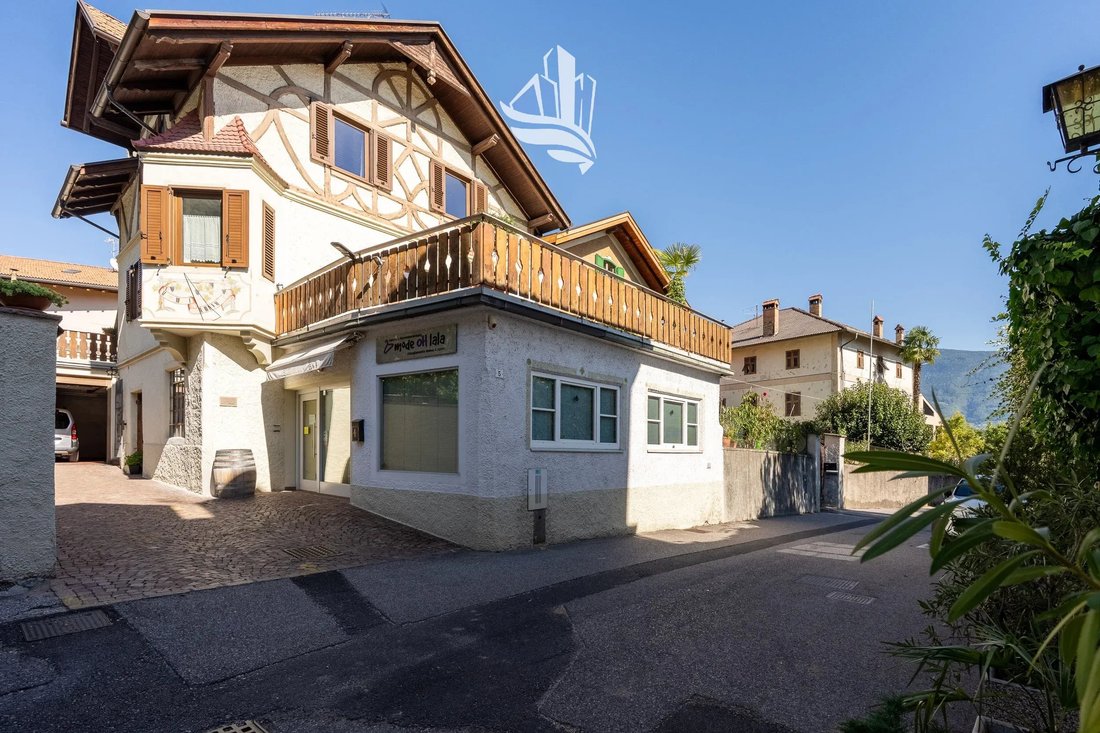 House in Tramin on the Wine Route / Tramin an der Weinstraße, Trentino – Alto Adige/Südtirol, Italy 1 - 19035744