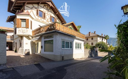 Casa a Termeno sulla Strada del Vino, Trentino-Alto Adige, Italia 1