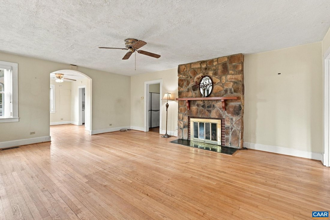 House in Charlottesville, Virginia, United States 3 - 19035346