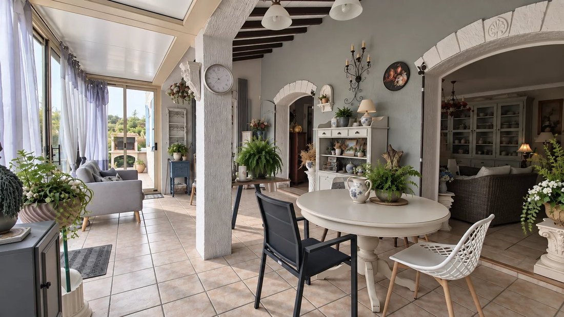 Villa in Zone Nord, Saint-Gilles, France 3 - 19035688