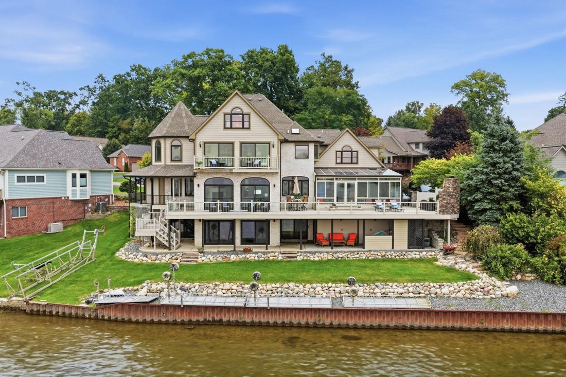 Maison à Howell, Michigan, États-Unis 1 - 18434349