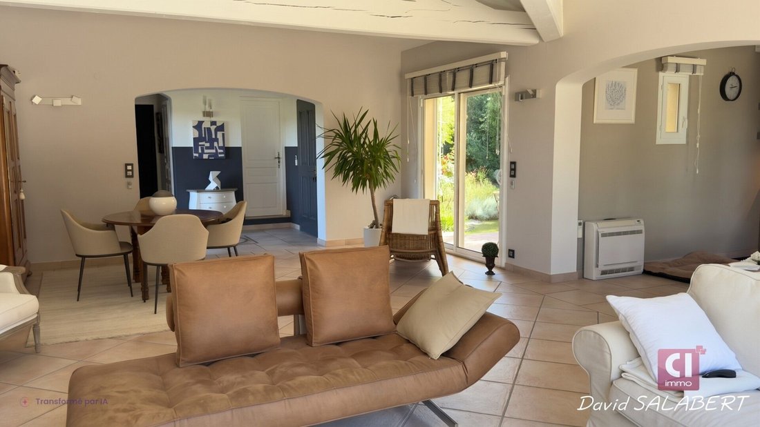 Villa in Brignoles, Provence-Alpes-Côte d'Azur, France 4 - 19035639