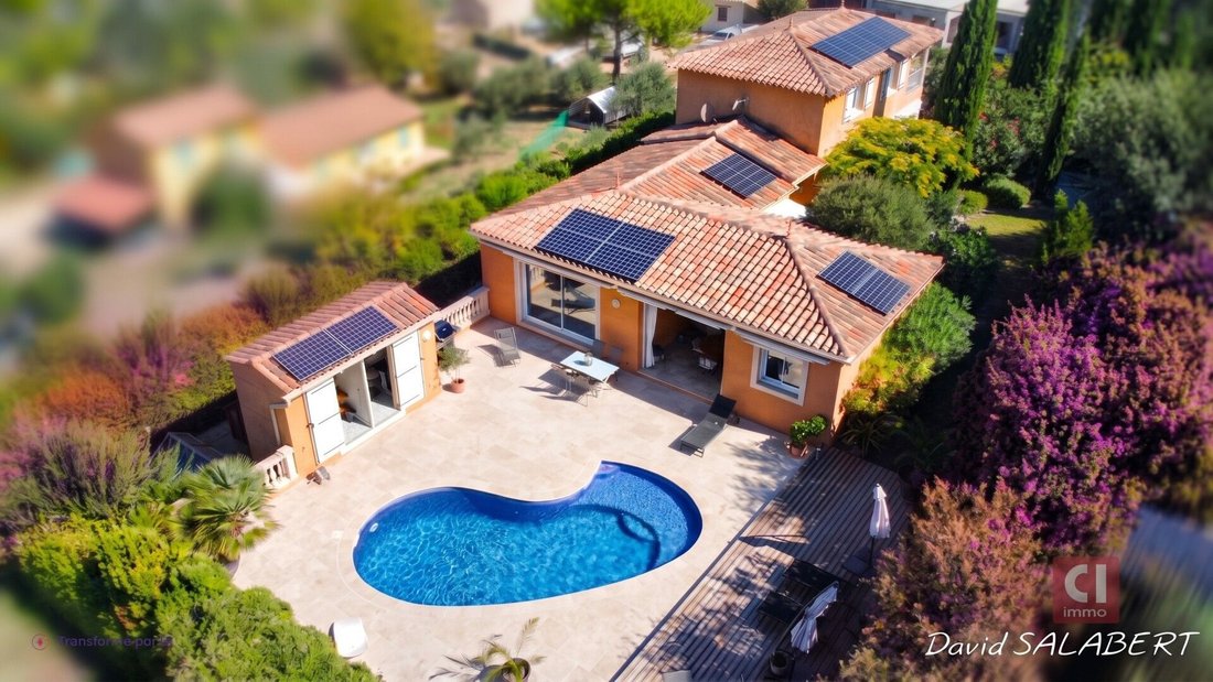Villa in Brignoles, Provence-Alpes-Côte d'Azur, France 1 - 19035639